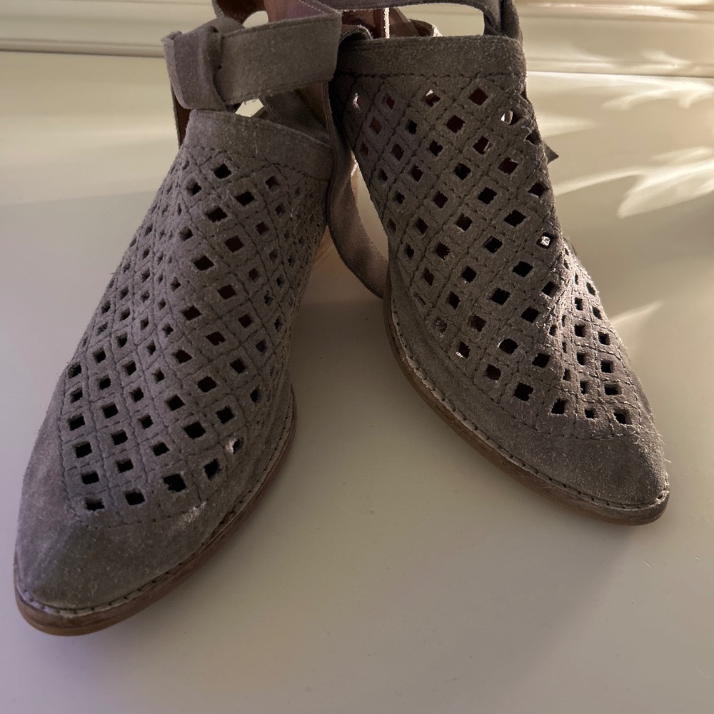 Jeffrey Campbell
